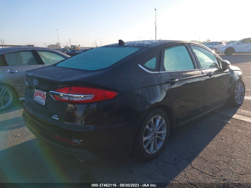 2020 FORD FUSION SE - 3FA6P0HD6LR150461