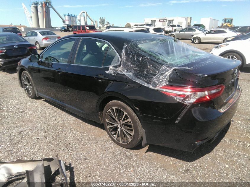 2018 TOYOTA CAMRY L/LE/XLE/SE/XSE - 4T1B11HK0JU563363