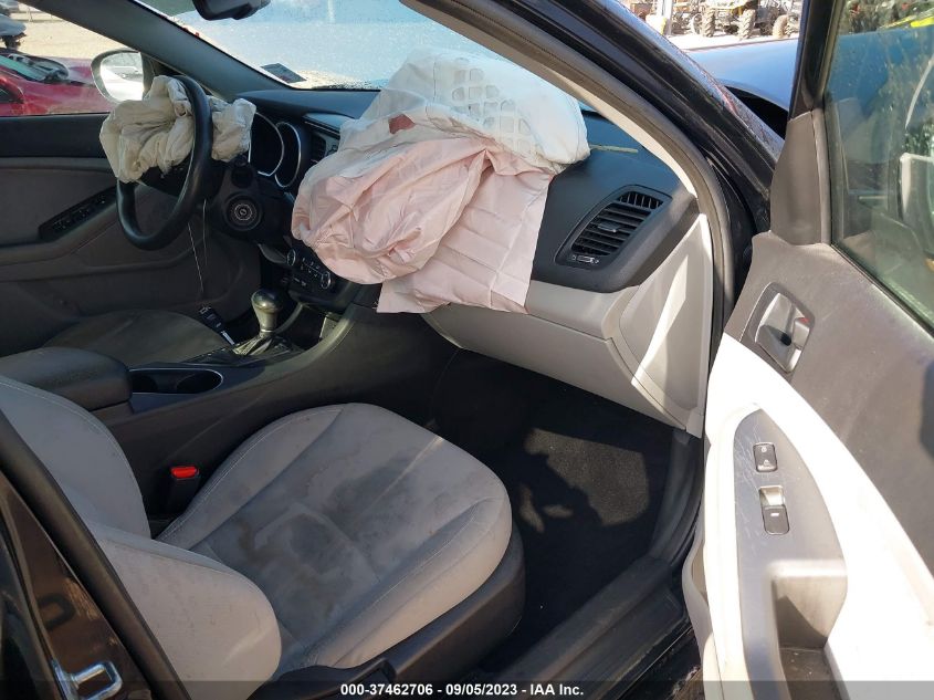 2015 KIA OPTIMA LX - 5XXGM4A76FG349371