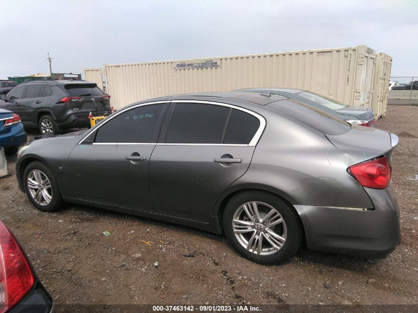 2015 INFINITI Q40 JN1CV6AP5FM580301