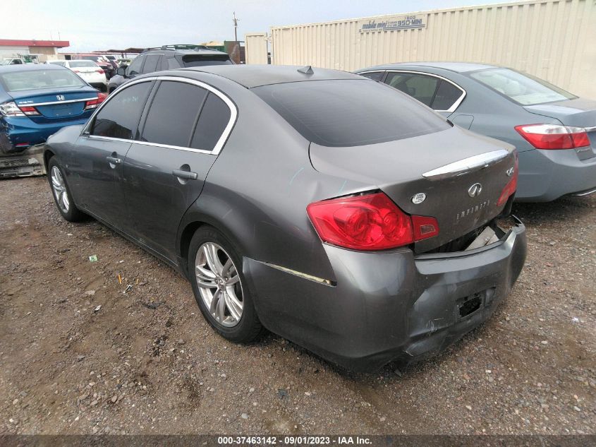 2015 INFINITI Q40 JN1CV6AP5FM580301