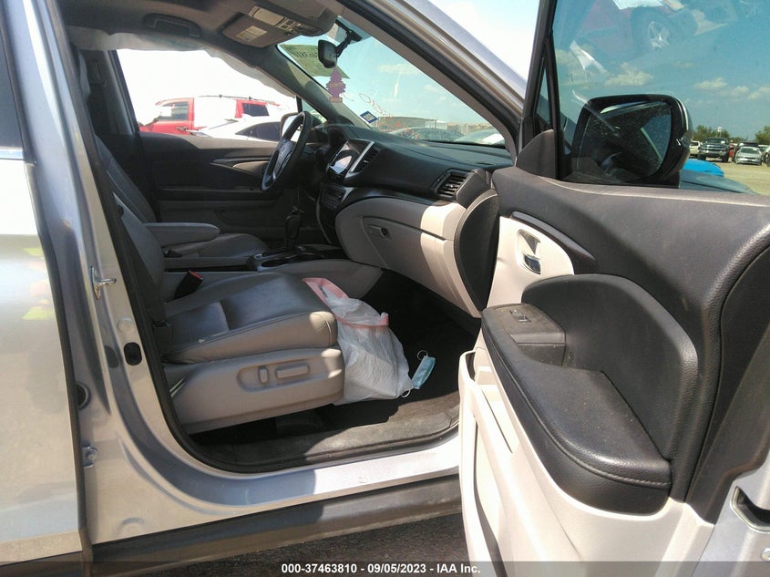 VIN 5FNYF5H58JB006789 2018 HONDA PILOT EX-L