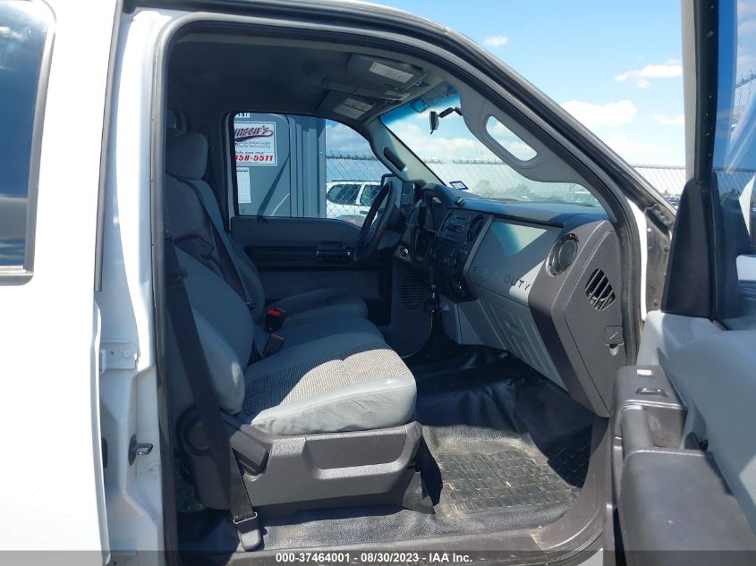 2015 FORD SUPER DUTY F-250 SRW LARIAT/PLATINUM - 1FT7W2B69FEA53642