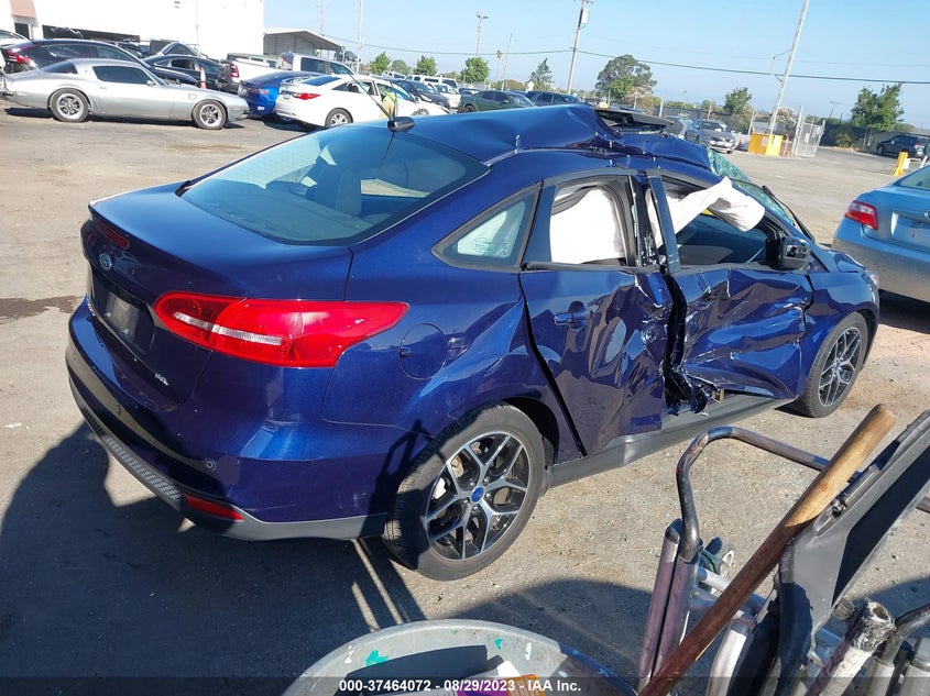 VIN 1FADP3H26HL327071 2017 FORD FOCUS SEL
