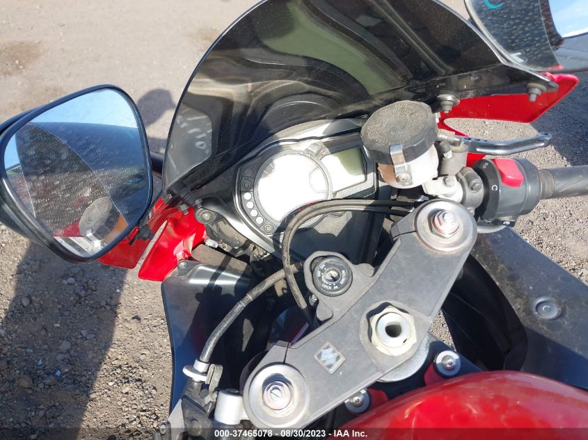 2006 SUZUKI GSX-R1000 JS1GT76A362107842
