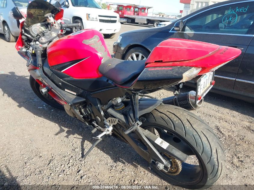 2006 SUZUKI GSX-R1000 JS1GT76A362107842