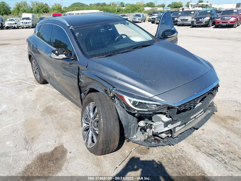 2018 INFINITI QX30 PREMIUM SJKCH5CR4JA049837