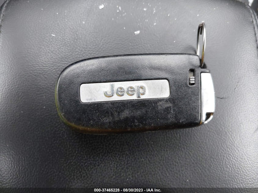 VIN 1C4RJFAG9JC286062 2018 JEEP GRAND CHEROKEE ALTITUDE