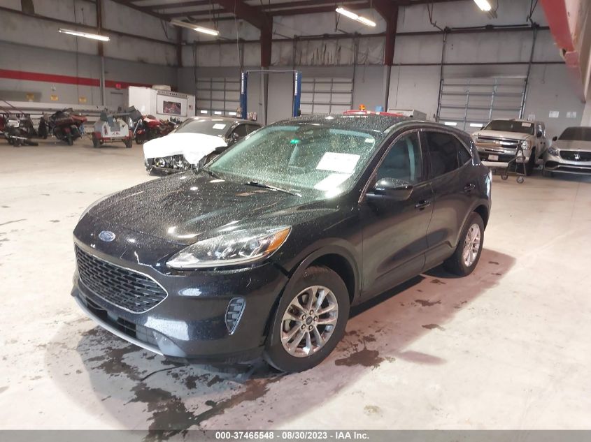 2021 FORD ESCAPE SE - 1FMCU9G63MUA39840