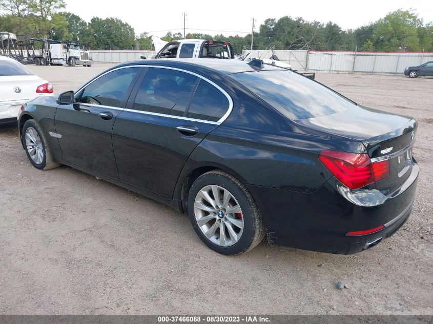 2013 BMW 7 SERIES 740I WBAYA6C56DC994939