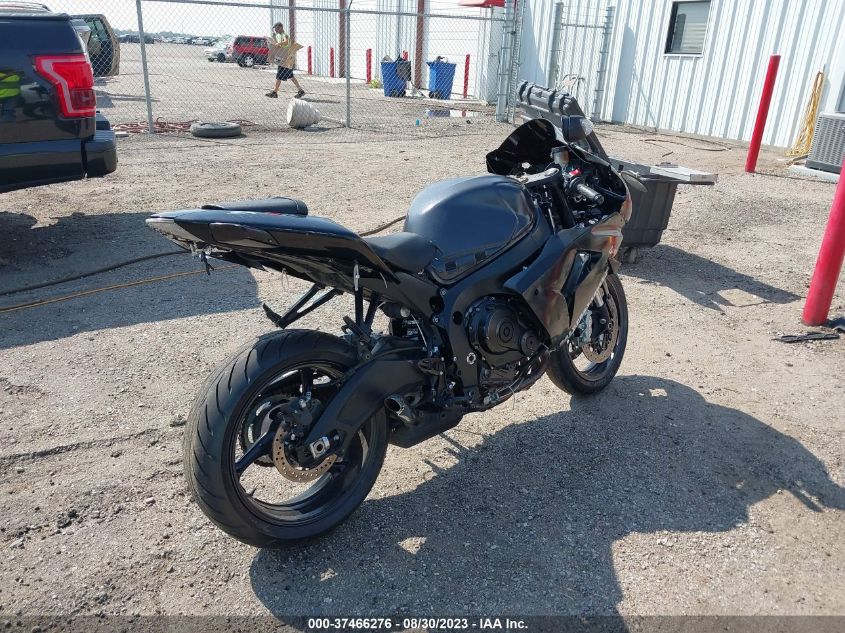 2019 SUZUKI GSX-R600 - JS1GN7FA1K7100234