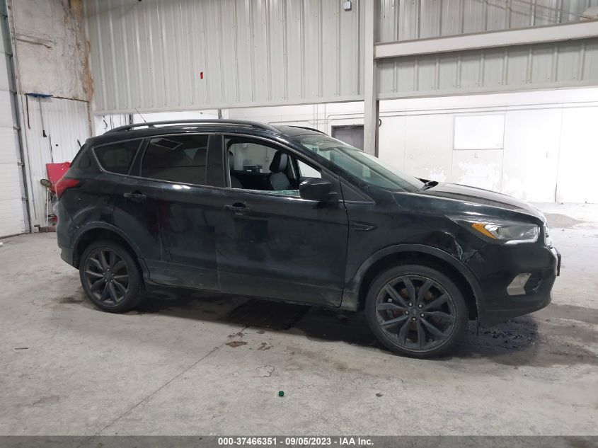 2019 FORD ESCAPE SE - 1FMCU9GD1KUB07368