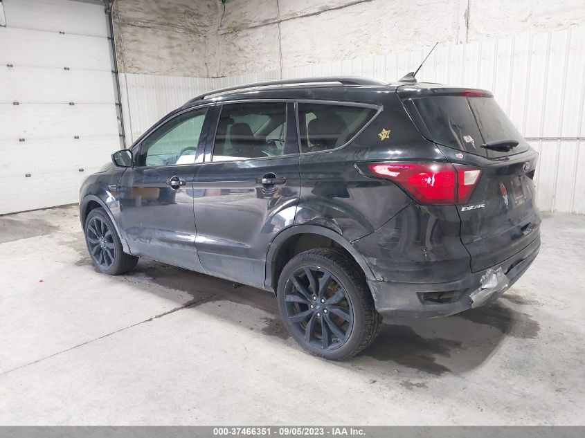2019 FORD ESCAPE SE - 1FMCU9GD1KUB07368
