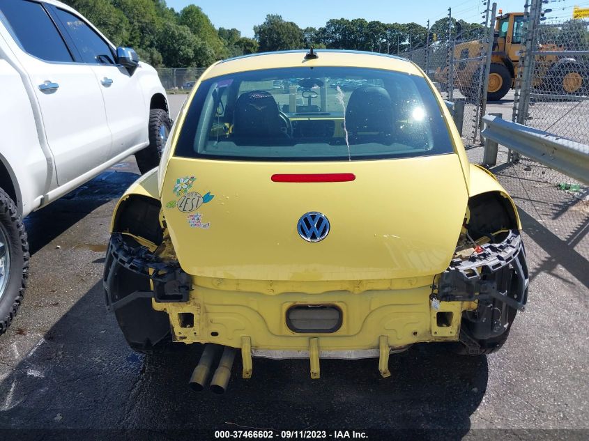 2014 VOLKSWAGEN BEETLE COUPE 2.5L W/SUN - 3VWJX7AT9EM606576