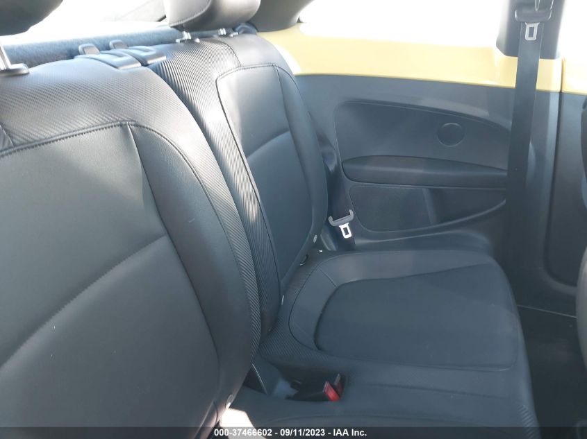 2014 VOLKSWAGEN BEETLE COUPE 2.5L W/SUN - 3VWJX7AT9EM606576