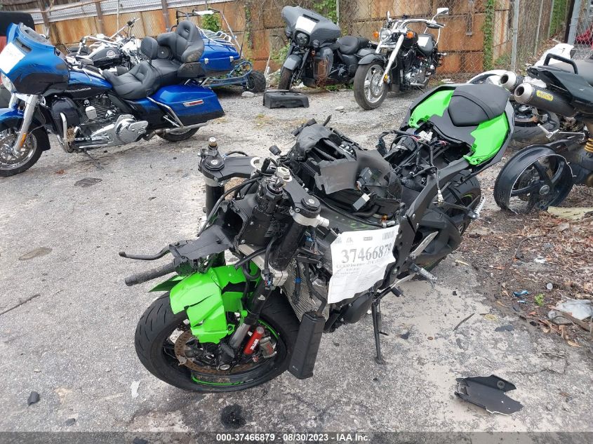 2021 KAWASAKI ZX1002 L JKBZXVL18MA001228