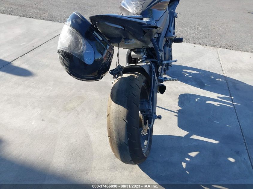 2013 YAMAHA YZFR6 C JYARJ16Y3DA006569