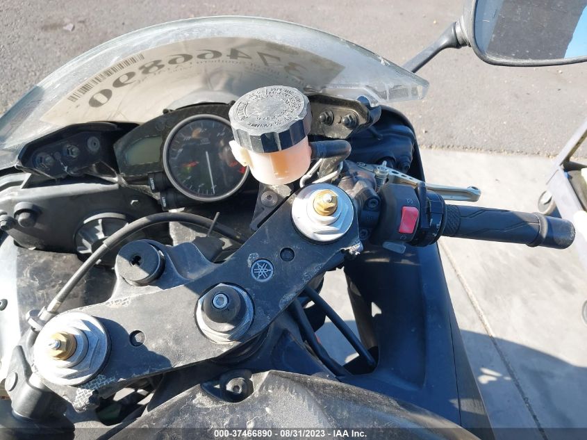 2013 YAMAHA YZFR6 C JYARJ16Y3DA006569