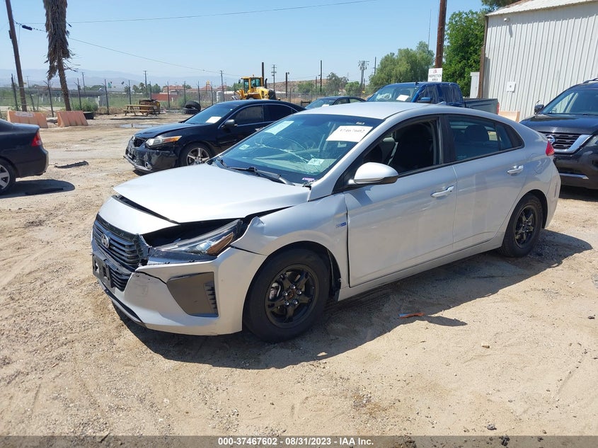 VIN KMHC65LC0JU083269 2018 HYUNDAI IONIQ HYBRID BLUE
