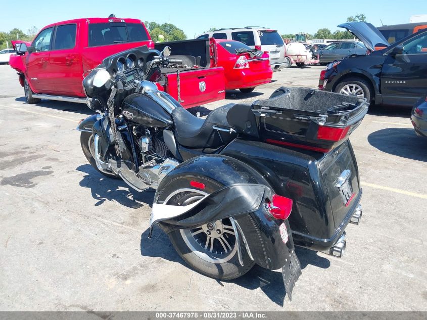 2010 HARLEY-DAVIDSON FLHTCUTG 1HD1MAM10AB852273
