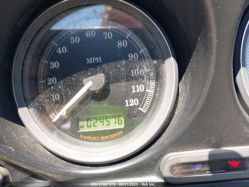 2010 HARLEY-DAVIDSON FLHTCUTG 1HD1MAM10AB852273