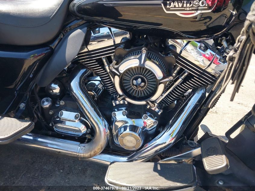 2010 HARLEY-DAVIDSON FLHTCUTG 1HD1MAM10AB852273