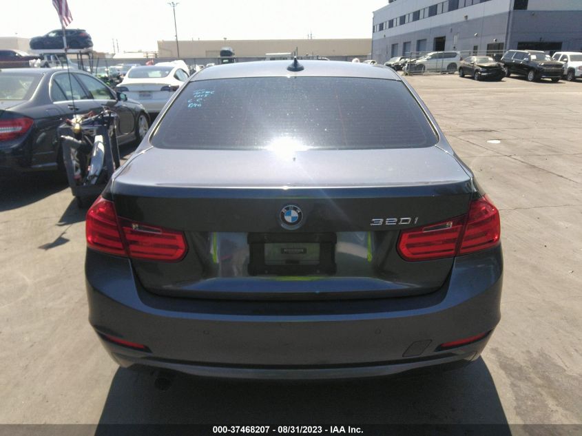 2014 BMW 3 SERIES 320I - WBA3B1C5XEK133653