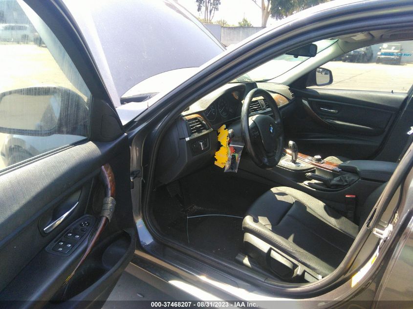 2014 BMW 3 SERIES 320I - WBA3B1C5XEK133653