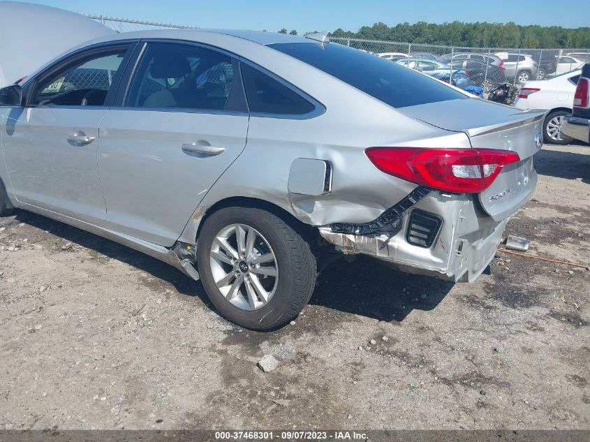 2015 HYUNDAI SONATA 2.4L SE - 5NPE24AF0FH203525