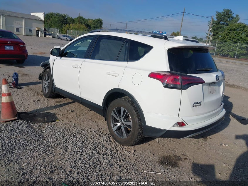 VIN JTMRFREV4JJ215472 2018 TOYOTA RAV4 XLE/ADVENTURE