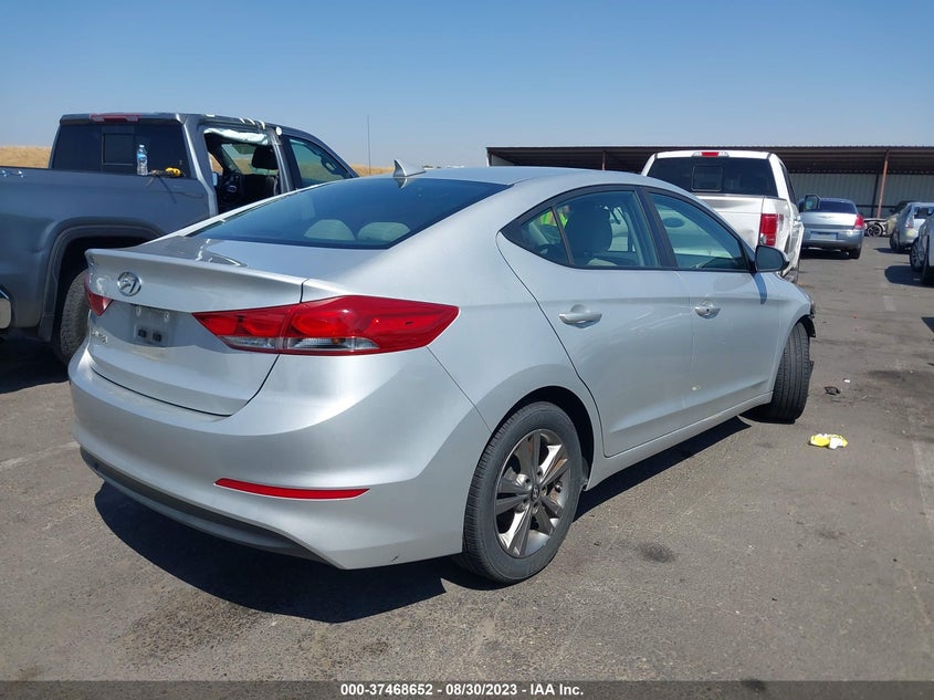 VIN 5NPD84LF0HH011824 2017 HYUNDAI ELANTRA SE
