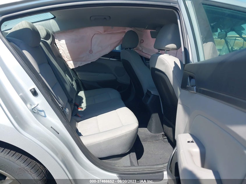 VIN 5NPD84LF0HH011824 2017 HYUNDAI ELANTRA SE