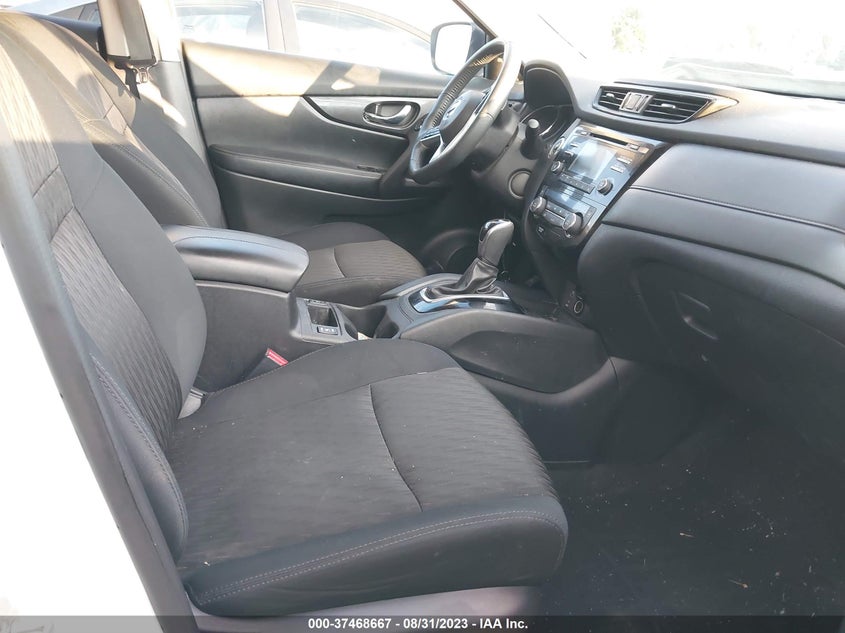 VIN 5N1AT2MT8HC888093 2017 NISSAN ROGUE SV