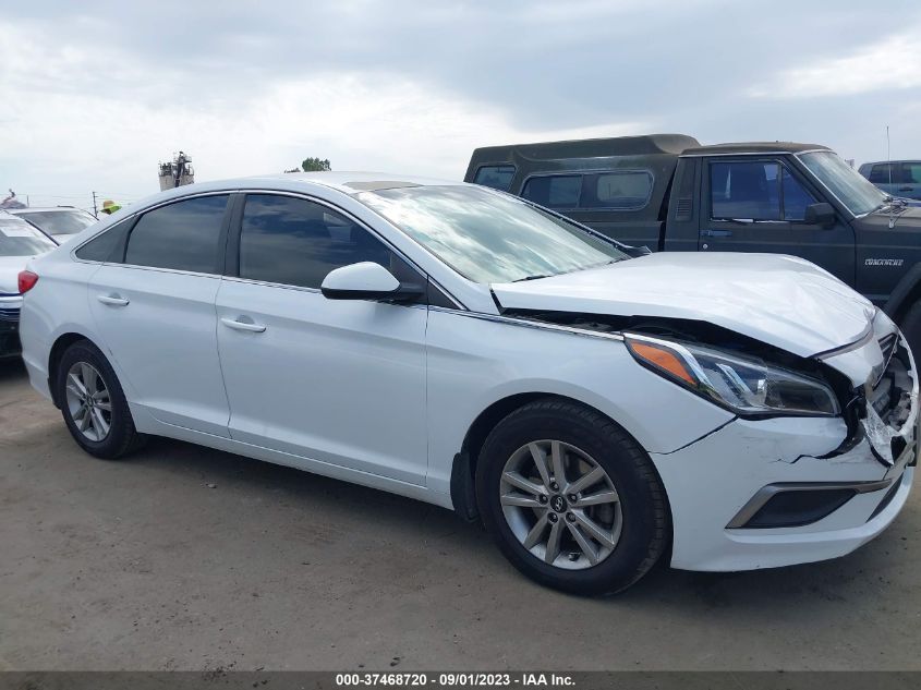 2017 HYUNDAI SONATA SE - 5NPE24AF4HH460352