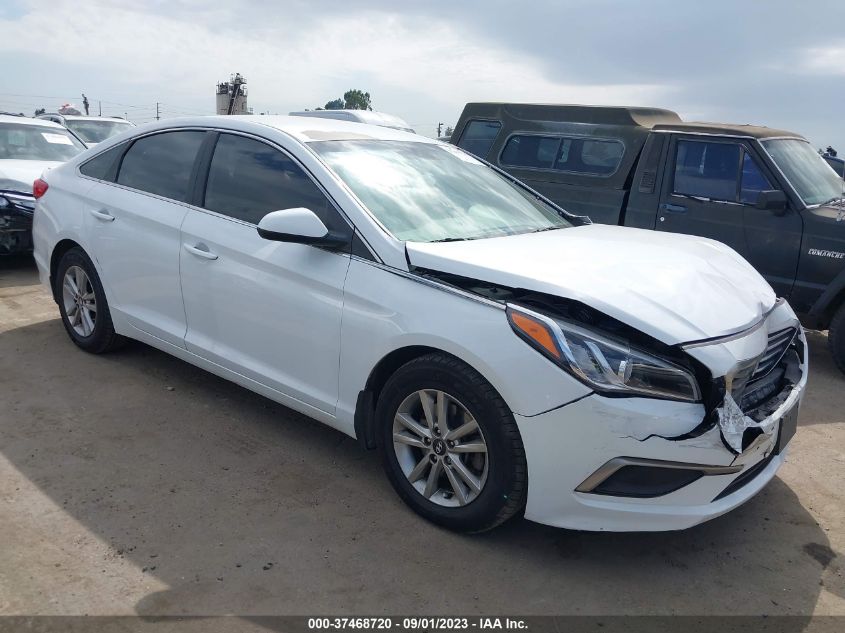 2017 HYUNDAI SONATA SE - 5NPE24AF4HH460352