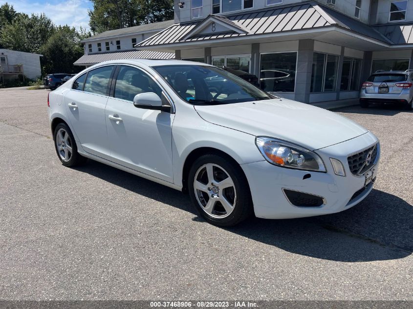 2013 VOLVO S60 T5 - YV1612FH0D2183372