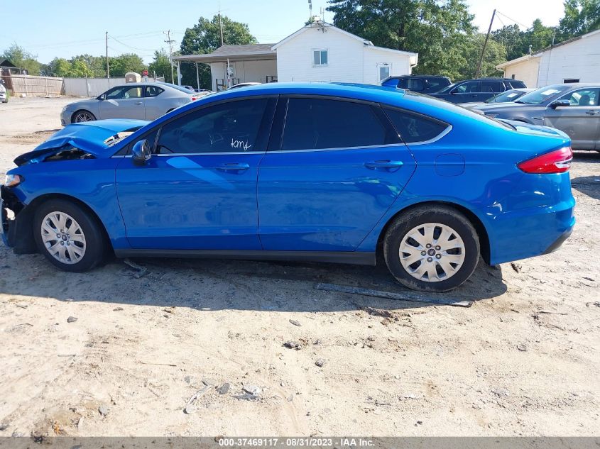 2020 FORD FUSION S - 3FA6P0G75LR220561