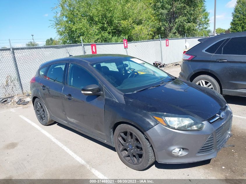 2015 FORD FOCUS SE - 1FADP3K23FL326806