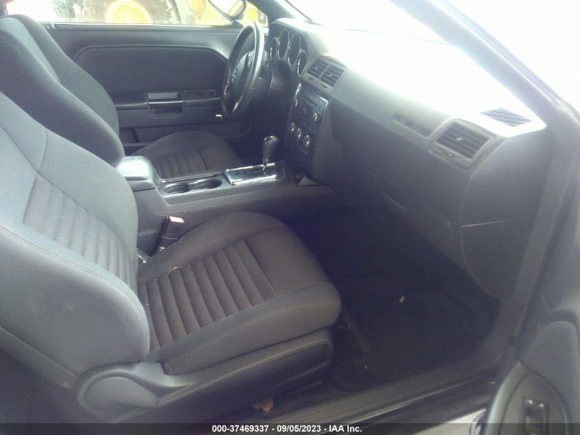 2013 DODGE CHALLENGER SXT - 2C3CDYAGXDH530607