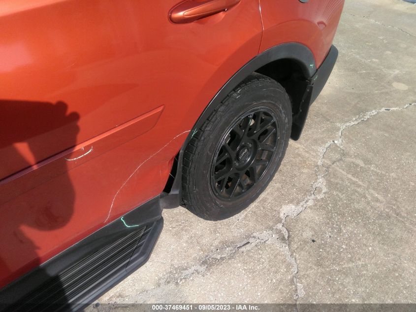 2015 TOYOTA RAV4 XLE - 2T3WFREV7FW209984