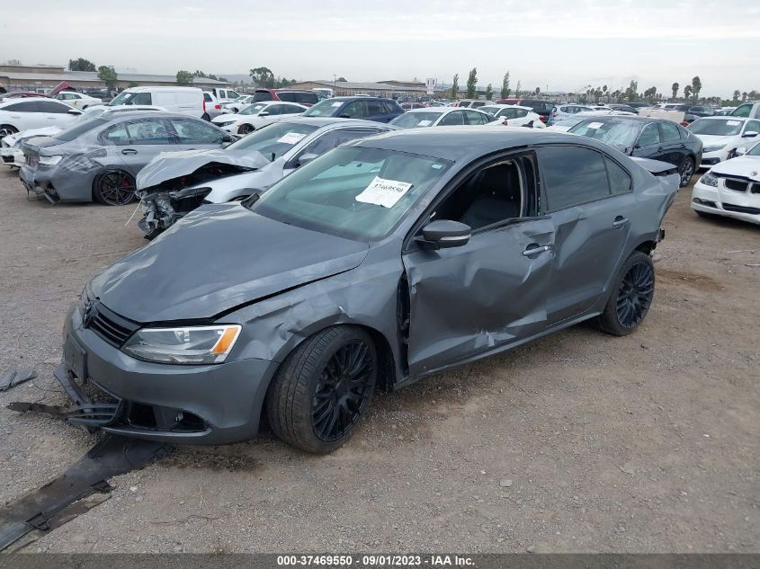 2014 VOLKSWAGEN JETTA SEDAN SE - 3VWD17AJ7EM360673