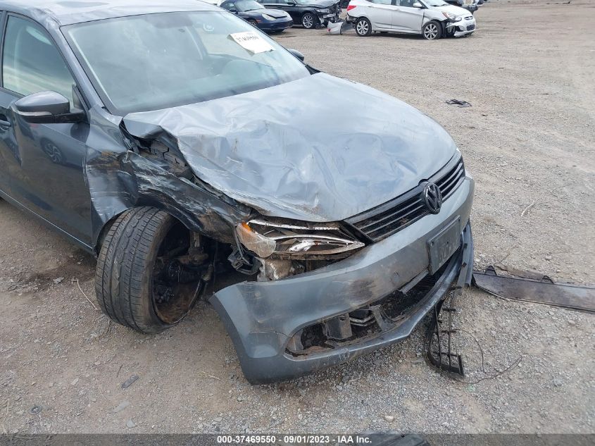 2014 VOLKSWAGEN JETTA SEDAN SE - 3VWD17AJ7EM360673