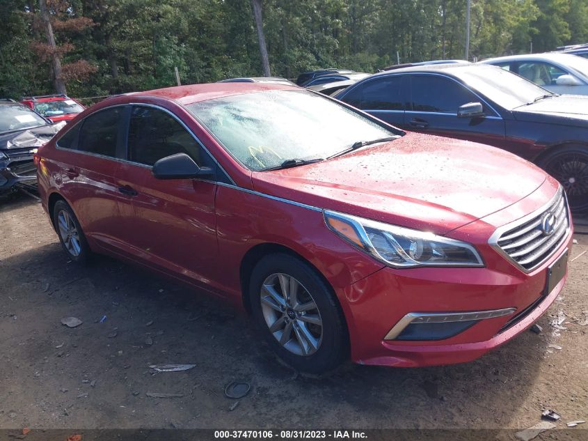 2015 HYUNDAI SONATA 2.4L SE - 5NPE24AF9FH026604