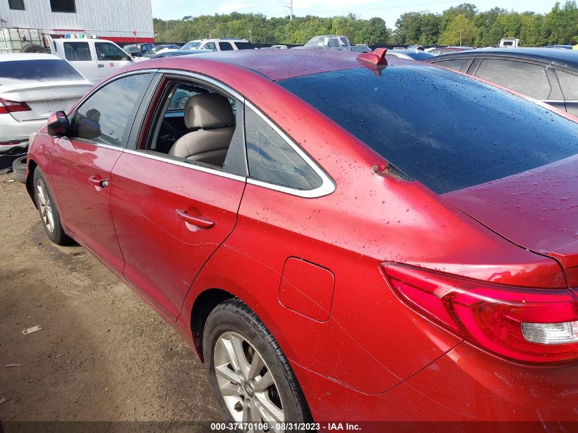 2015 HYUNDAI SONATA 2.4L SE - 5NPE24AF9FH026604