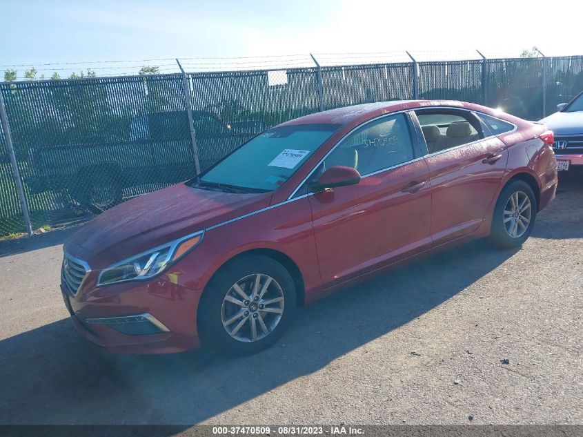 2015 HYUNDAI SONATA 2.4L SE - 5NPE24AF1FH246397