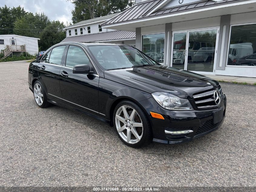 MERCEDES-BENZ-C-CLASS-WDDGF8AB3EA967365