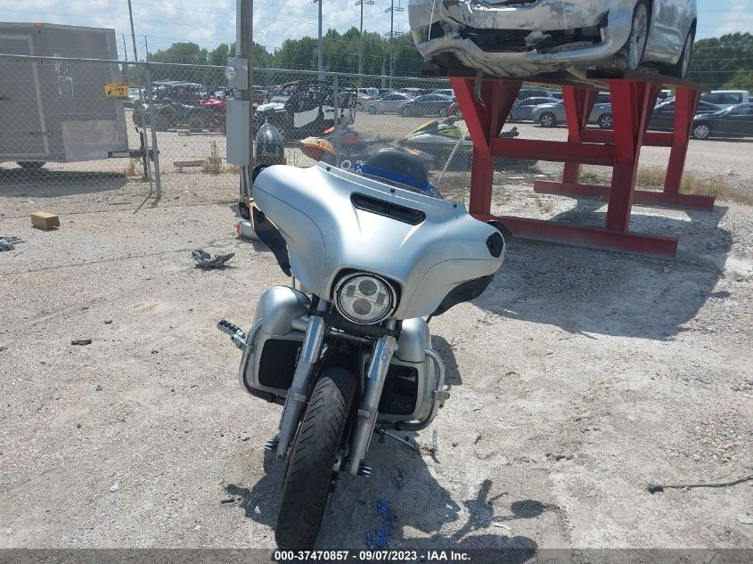 2015 HARLEY-DAVIDSON FLHTCUL ULTRA CLASSIC LOW - 1HD1KDM14FB671000