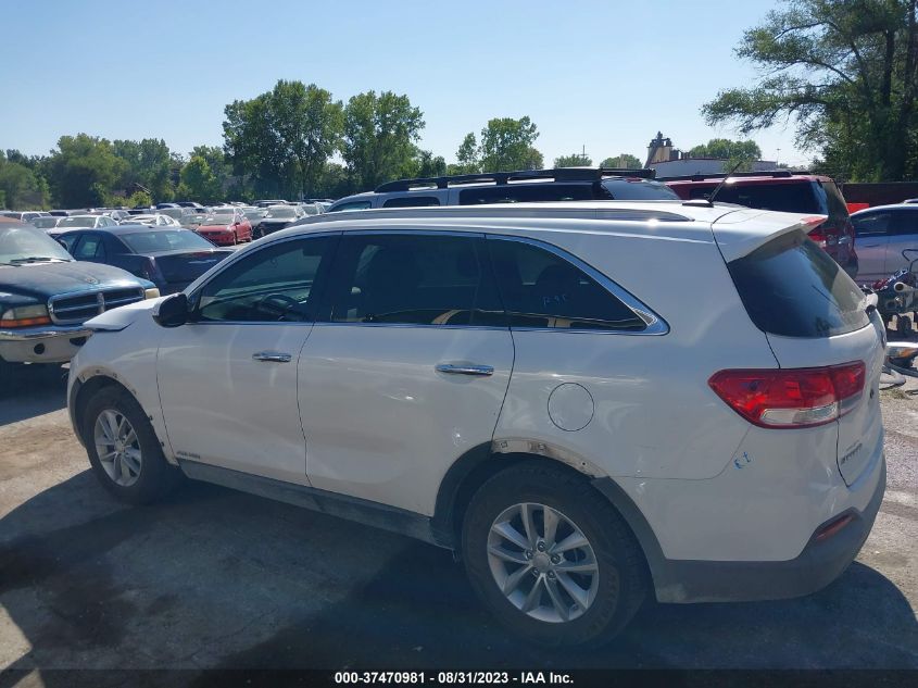 2016 KIA SORENTO LX - 5XYPGDA58GG179310