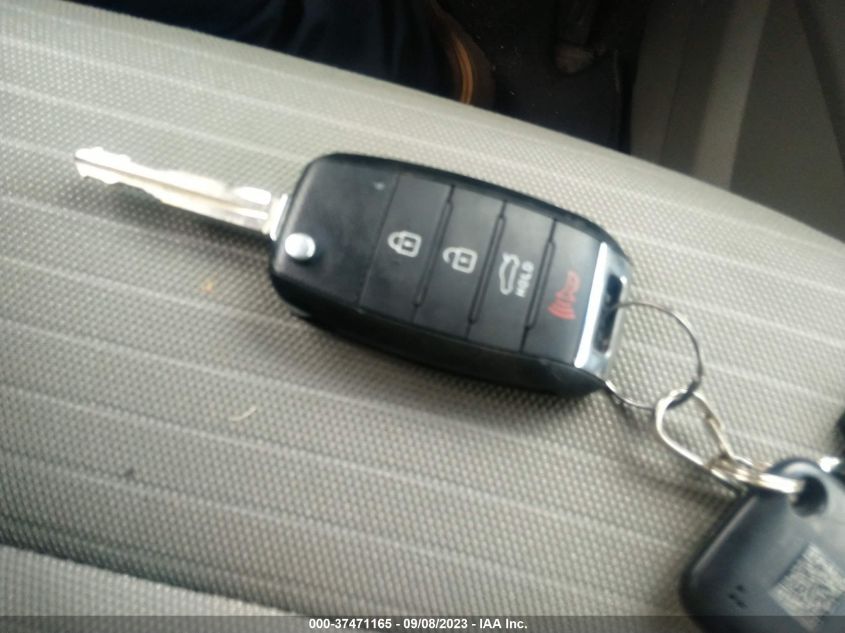 2016 KIA FORTE LX - KNAFX4A67G5584083