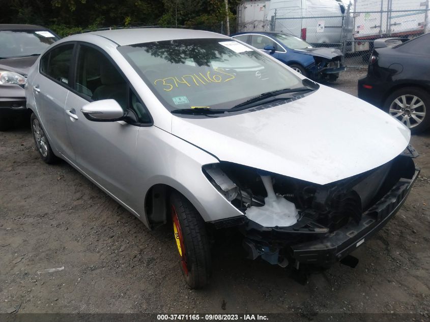 2016 KIA FORTE LX - KNAFX4A67G5584083